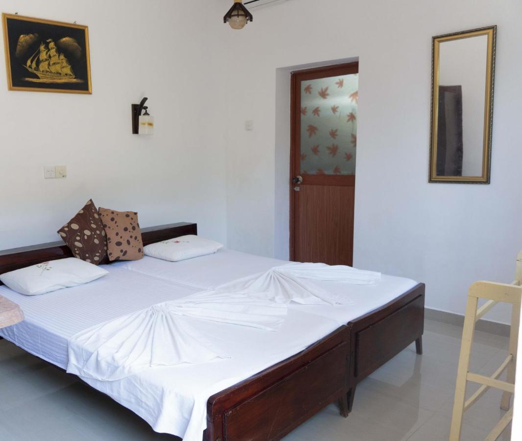 The Catipe Lodge Хиккадува Экстерьер фото