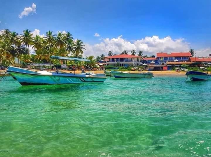 The Catipe Lodge Хиккадува Экстерьер фото